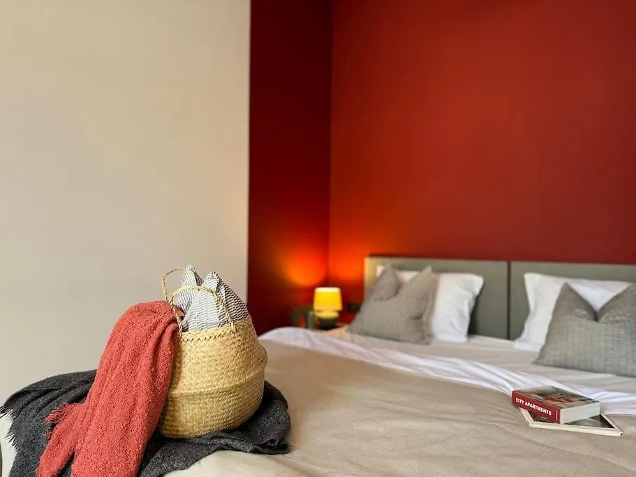 Red Currant - Prague Apartment